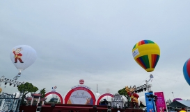 Chào mừng segems 31 tại Hải dương tổ chức nhiều hoạt động vui chơi giải trí như bay kinh khí cầu . Hát quan họ , dân ca . Pháo đất vvv